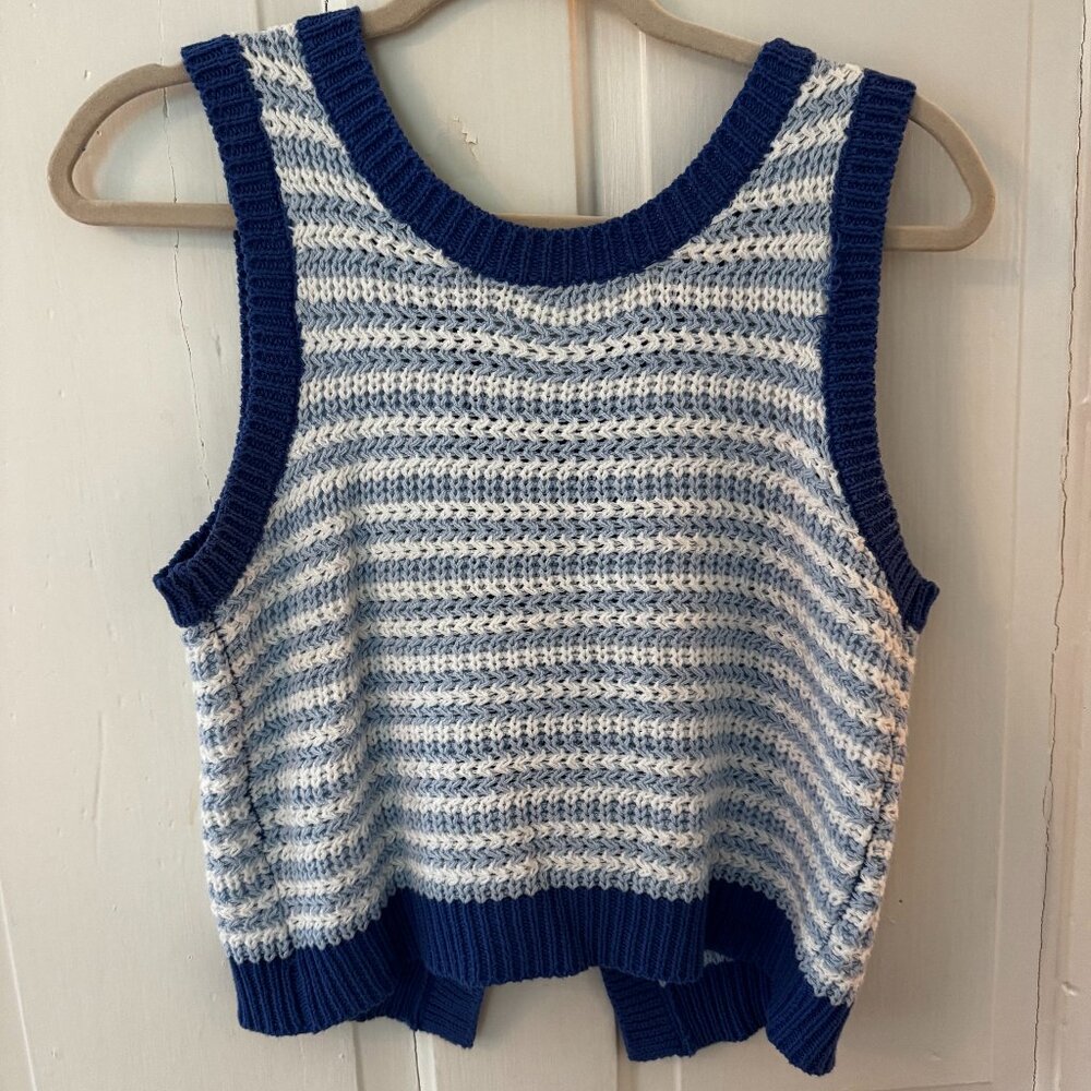Blue and White Stripped Sleeves Sweater Size XS